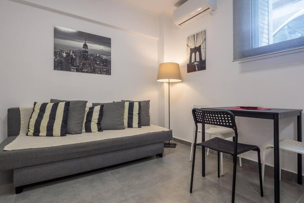 Hilton Area Brand New Comfortable Apartment 雅典 外观 照片